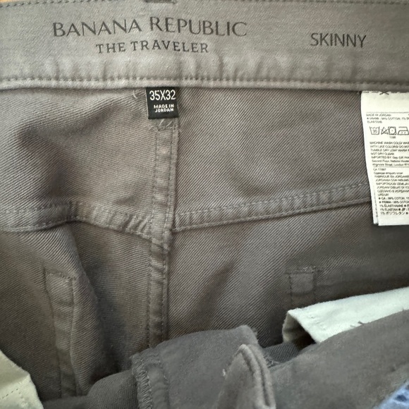 Banana Republic Traveler Skinny 35x32 - Picture 2 of 3